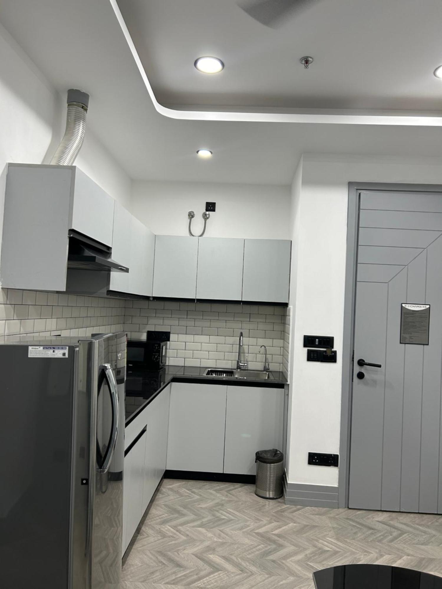 Bedchambers Serviced Apartment, Golf Course, Γκουργκάον Εξωτερικό φωτογραφία