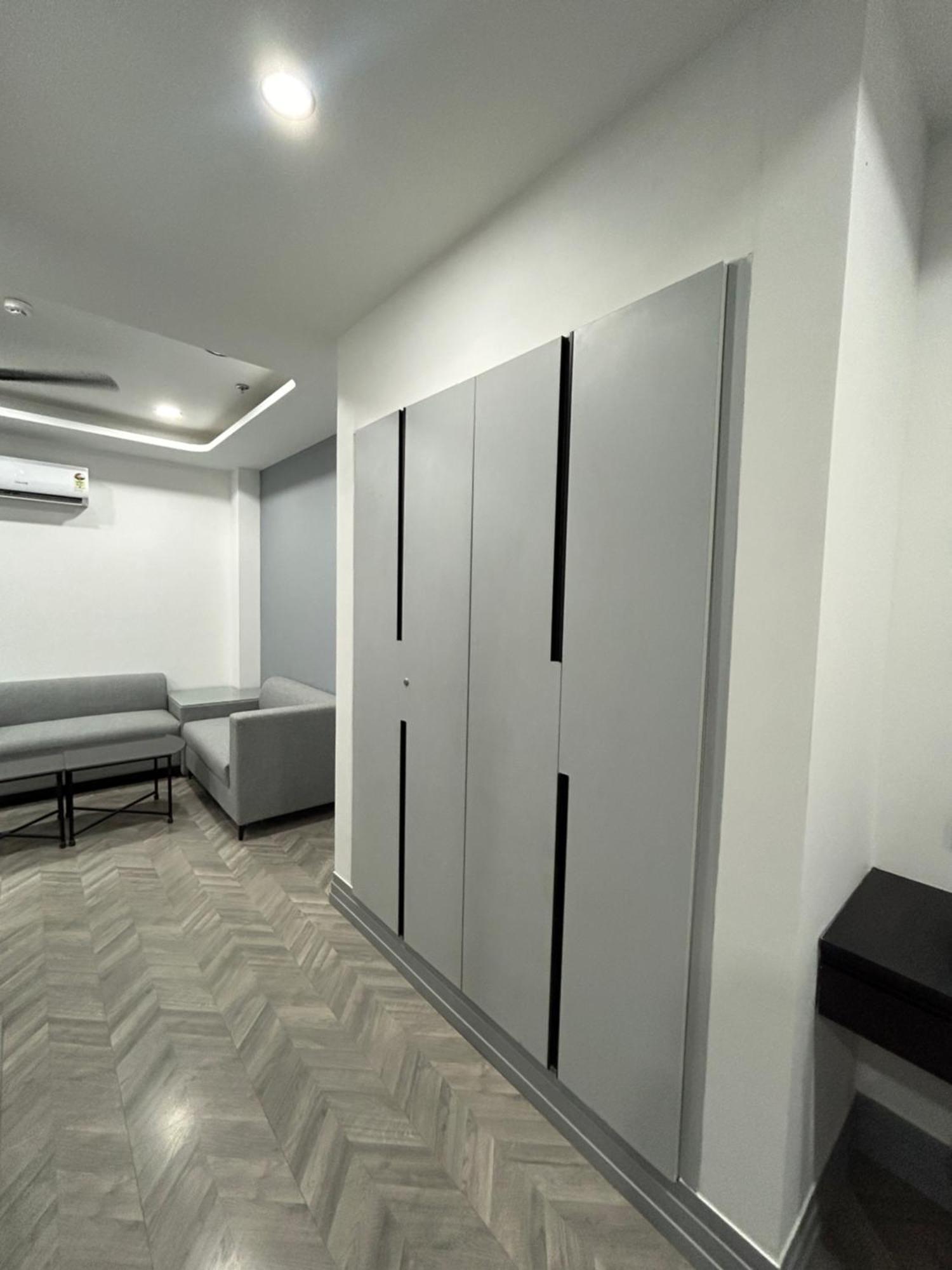 Bedchambers Serviced Apartment, Golf Course, Γκουργκάον Εξωτερικό φωτογραφία
