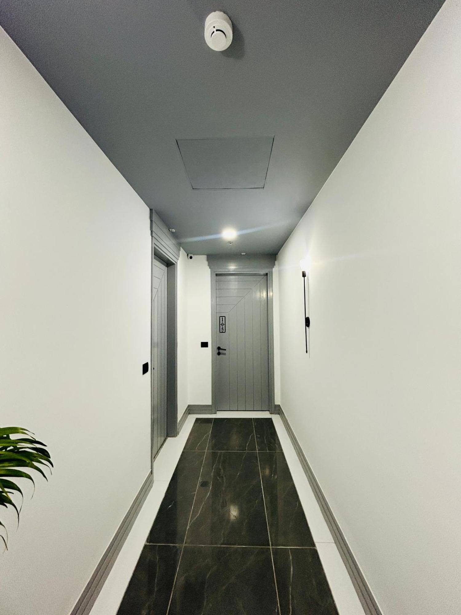 Bedchambers Serviced Apartment, Golf Course, Γκουργκάον Εξωτερικό φωτογραφία